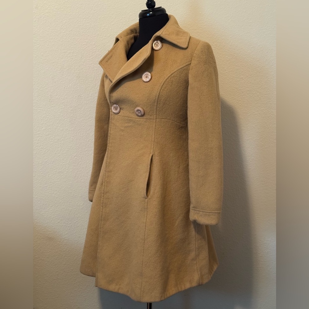 100% Wool Tan Double-Breasted Women's Coat Siz 6 - Picture 4 of 12